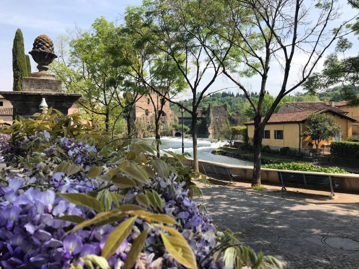 Relais Borghetto Bed & Breakfast Valeggio sul Mincio Exterior photo